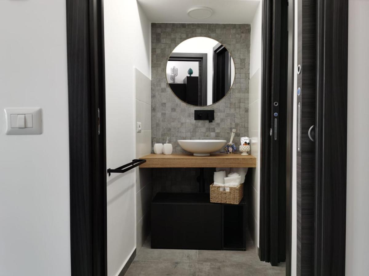 Cavour 45 - Ortigia Apartments Syracuse Exterior foto